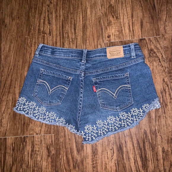 Levis Girls Blue & White Jean Shorts - Picture 4 of 5